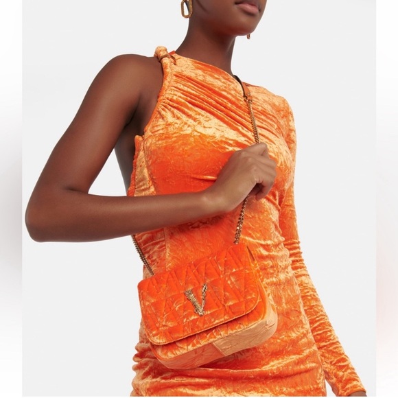 NWT Versace Virtus quilted orange velvet shoulder bag - Picture 2 of 11